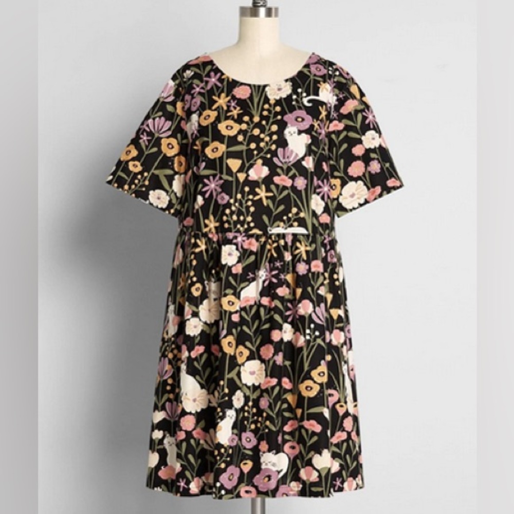 ModCloth x Princess Highway Midnight Garden Party Babydoll Dress